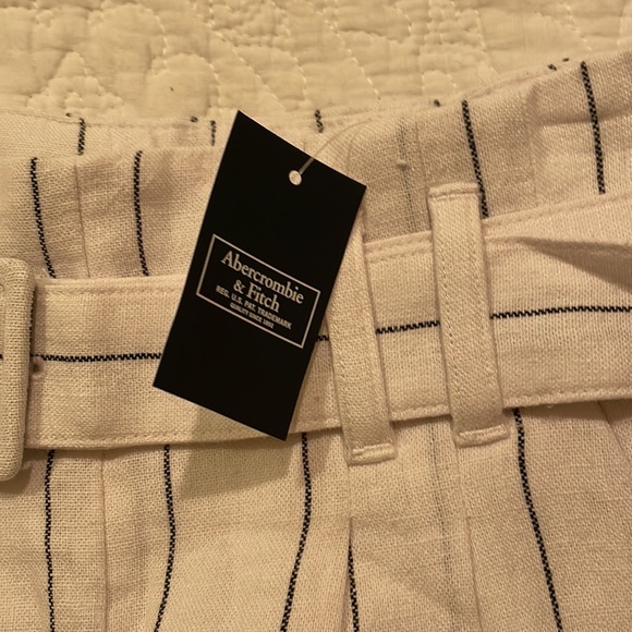 NWT Abercrombie & Fitch Linen/Viscose Shorts in Size XS - Picture 5 of 7